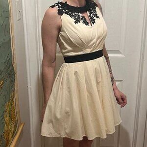 Chi chi London DRESS